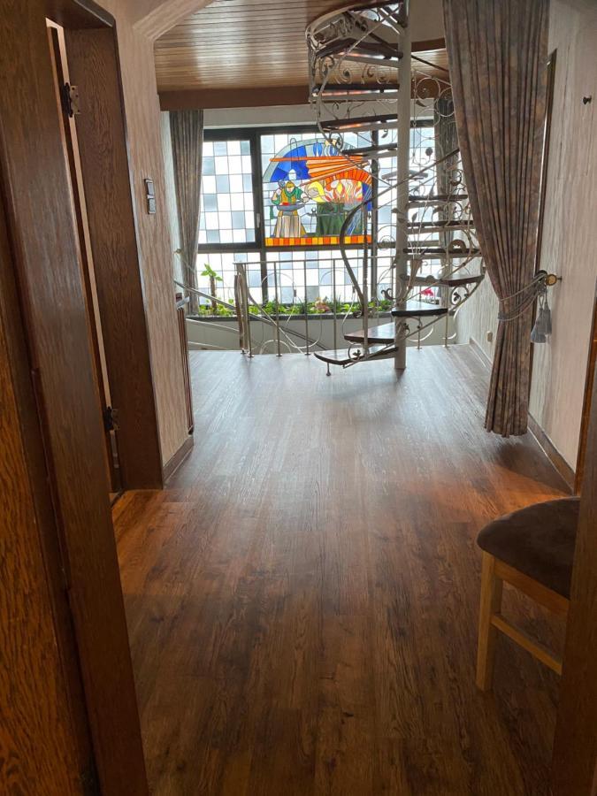 Ferienhaus Loehr Mit Treppenlift Villa โคเบลนซ์ ภายนอก รูปภาพ